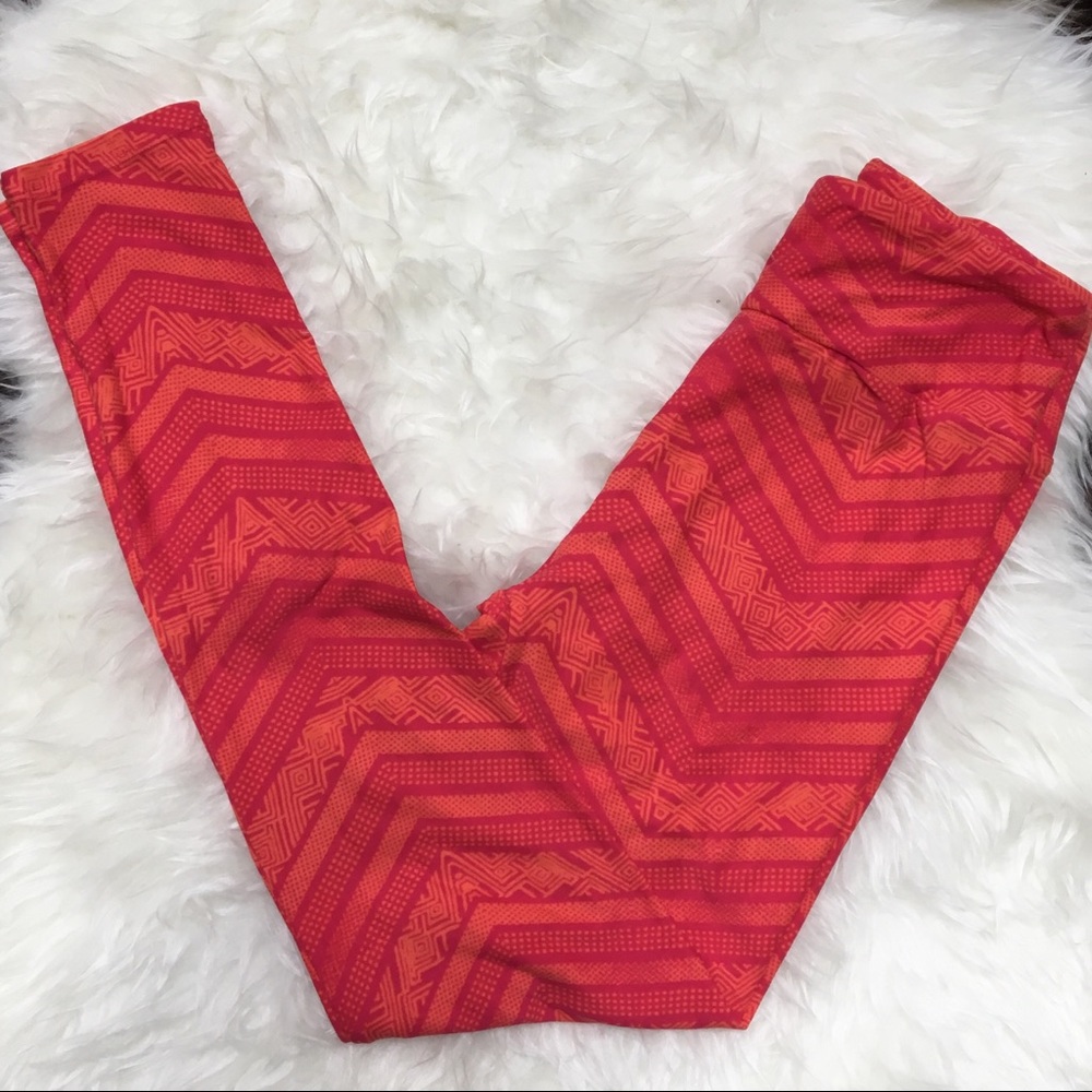 LulaRoe OS Chevron Leggings